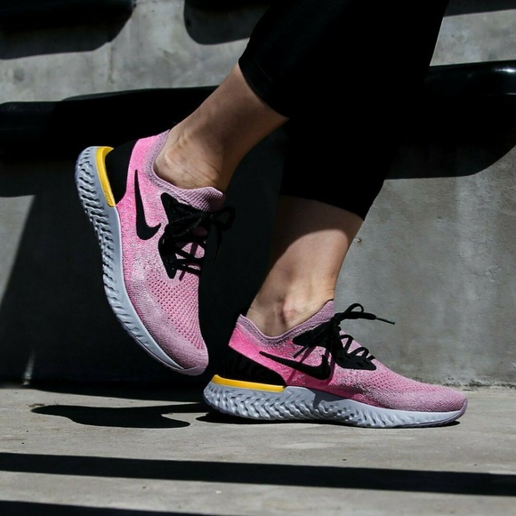 nike epic react flyknit women's pink